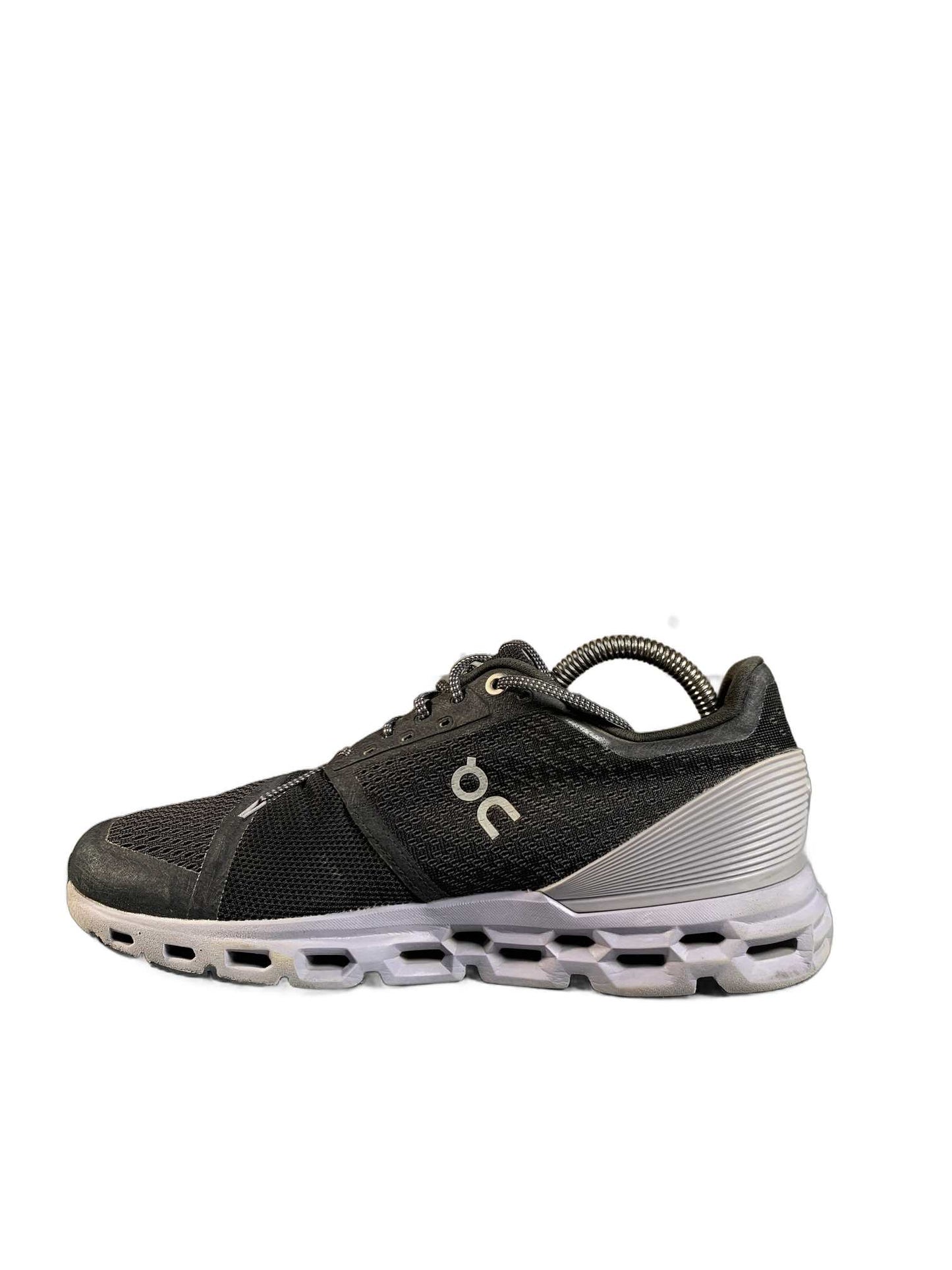 On Cloudstratus Sneaker