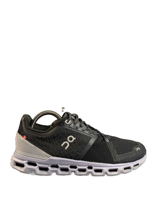 On Cloudstratus Sneaker