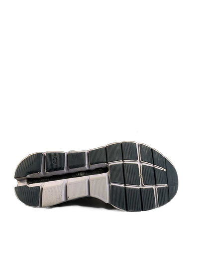 On Cloudstratus Sneaker