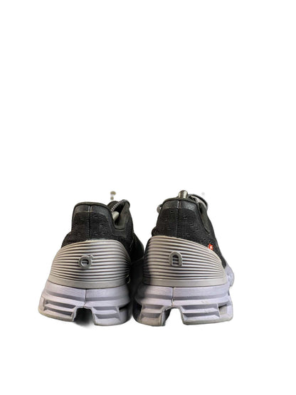 On Cloudstratus Sneaker