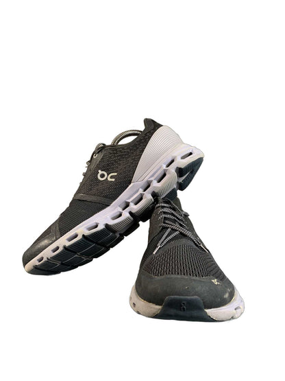 On Cloudstratus Sneaker