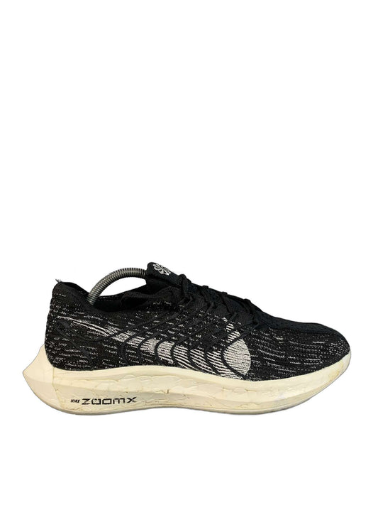 Nike Zoom X Sneaker