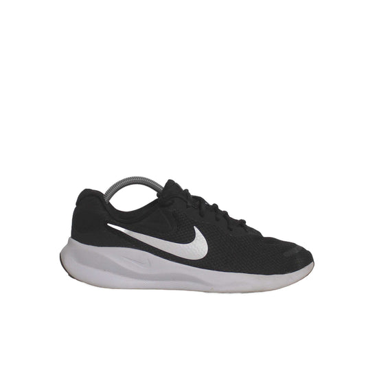 Nike Revolution Black Sneaker
