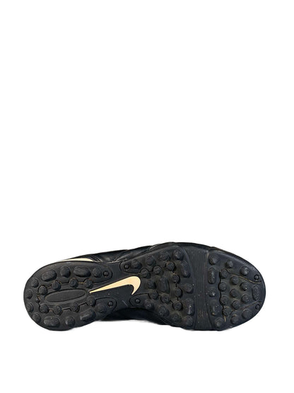 Nike Tiempo astro turf/futsal soccer shoe