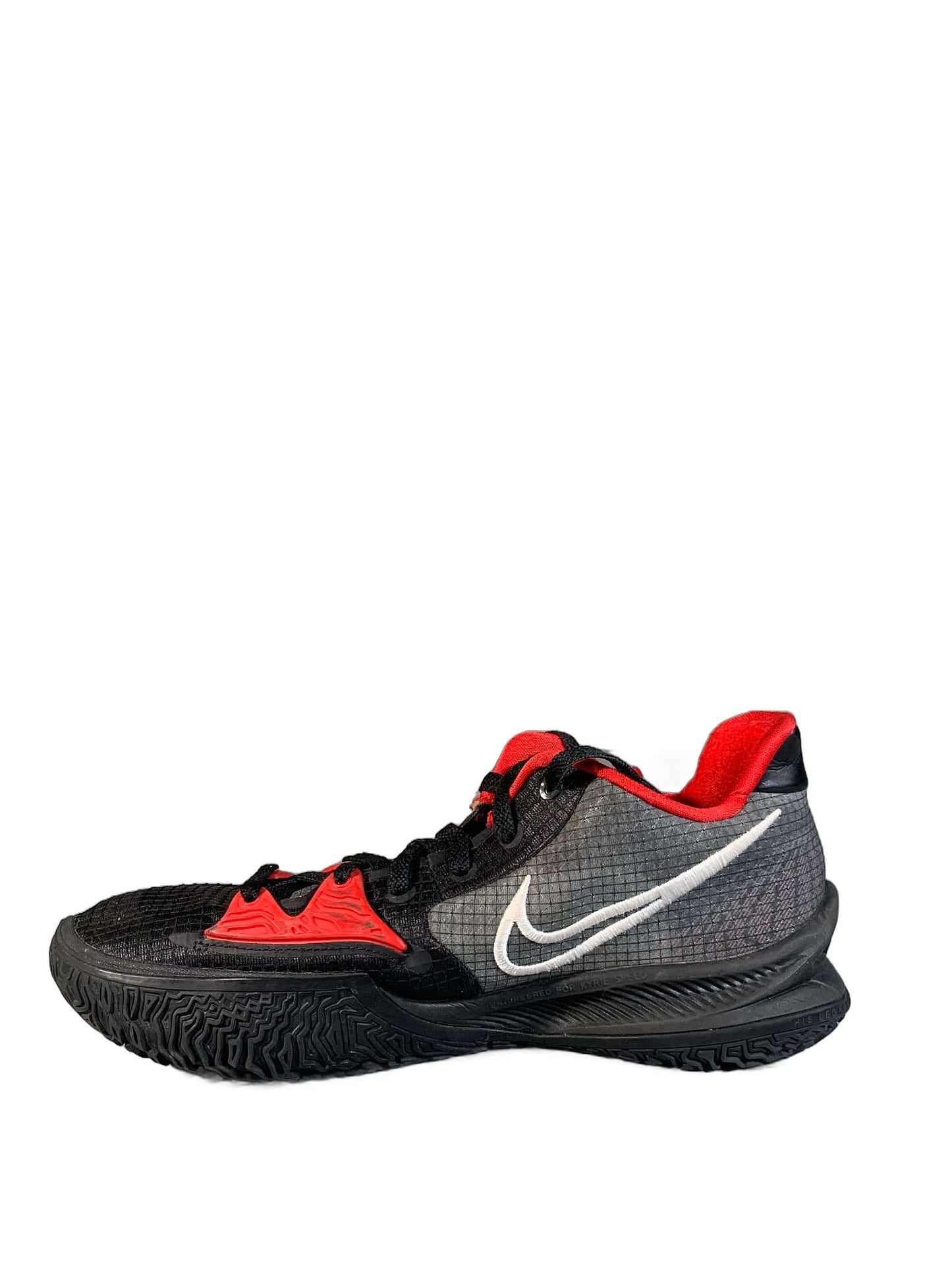 Nike Kyrie Low 4 'Bred' Sneaker