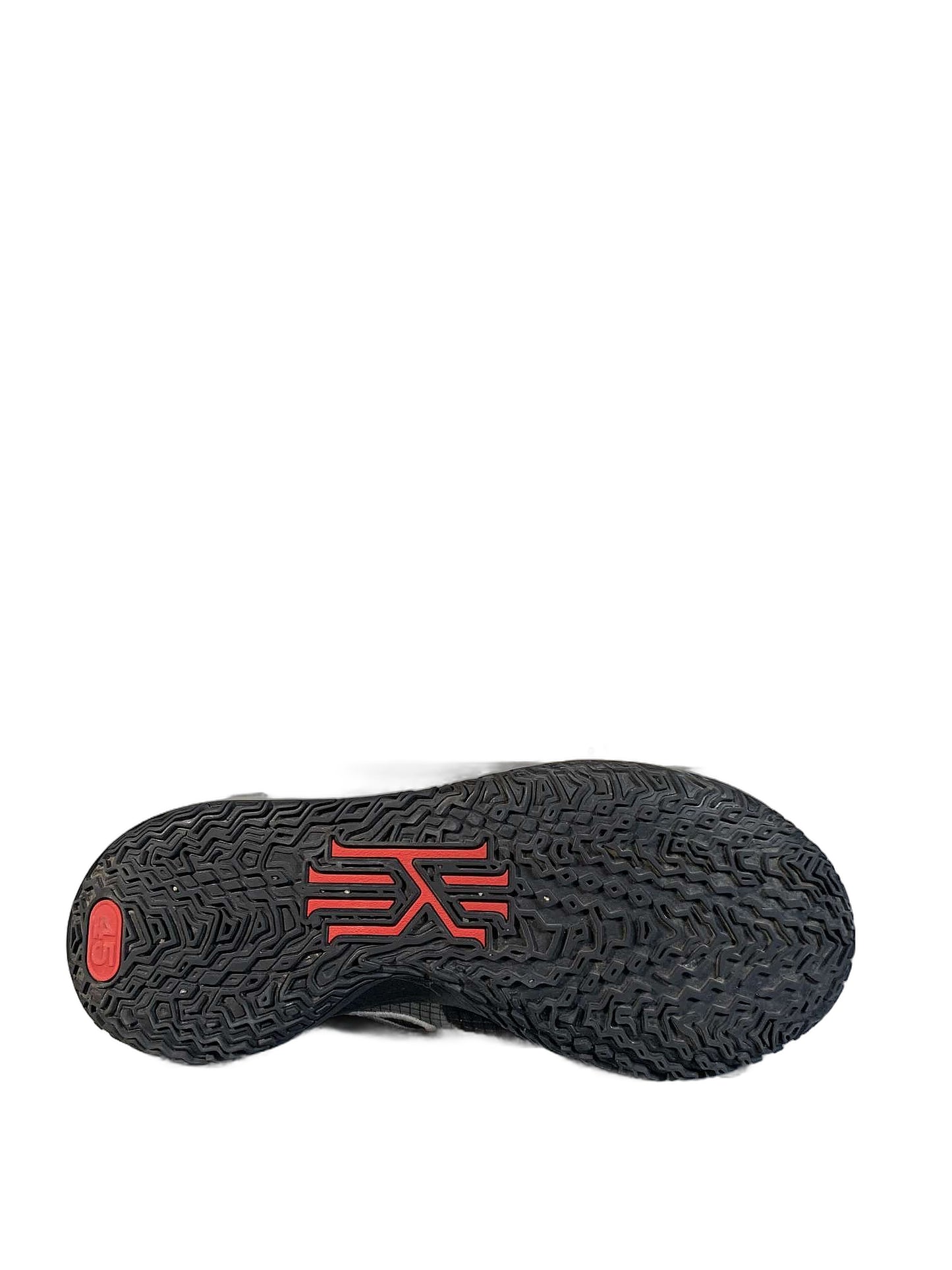 Nike Kyrie Low 4 'Bred' Sneaker