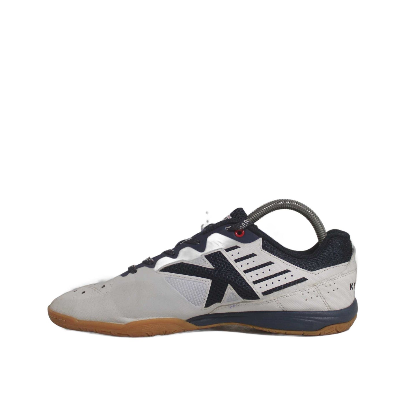 Kelme Feline 5.0 indoor soccer shoe
