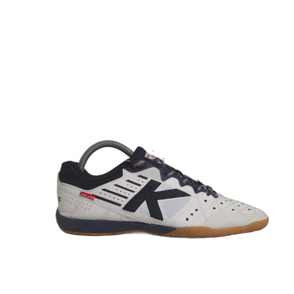 Kelme Feline 5.0 indoor soccer shoe
