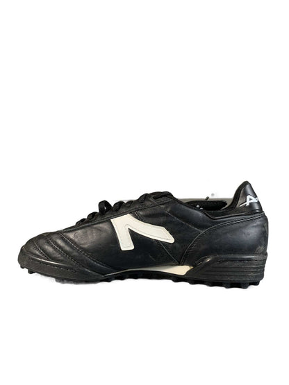 Andreas Turf football boot
