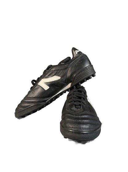 Andreas Turf football boot