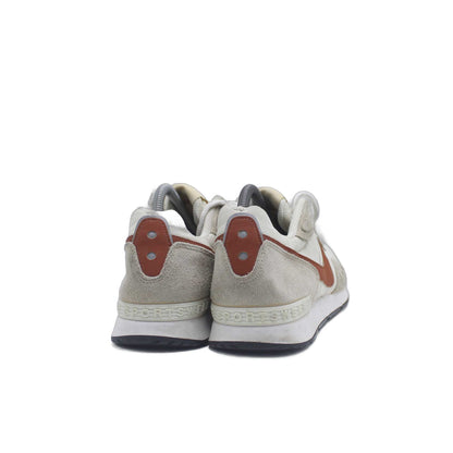 Nike Venture Runner Cream II Women’s Shoe