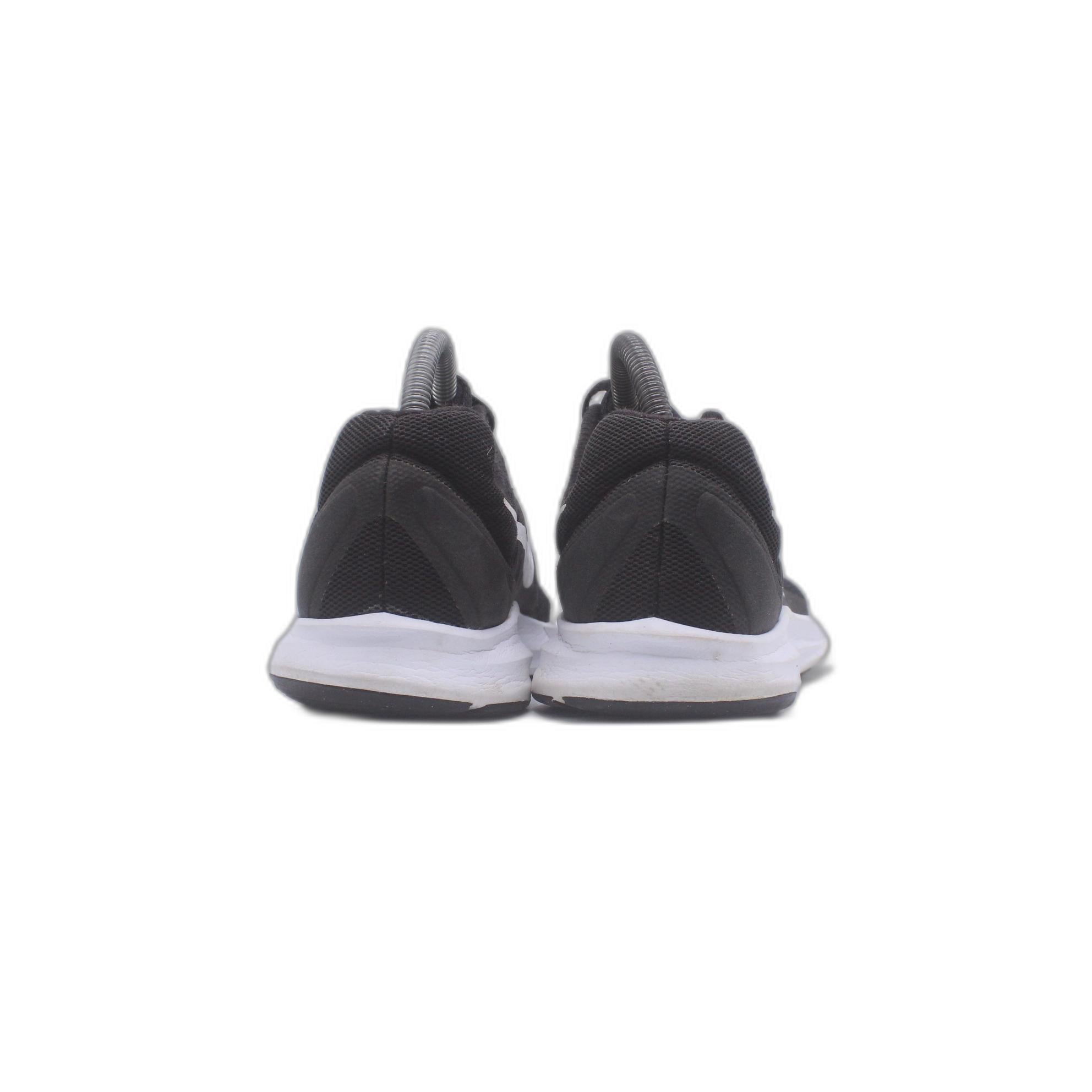 nike sneaker downshifter 7