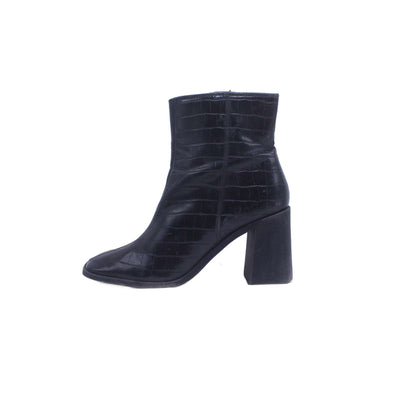M & S Black Leather Heel Boot