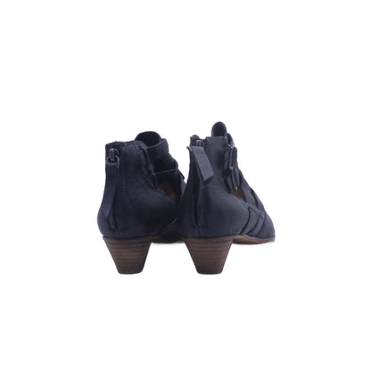 Clarks Women's Mena Poppy Low Heel Bootie