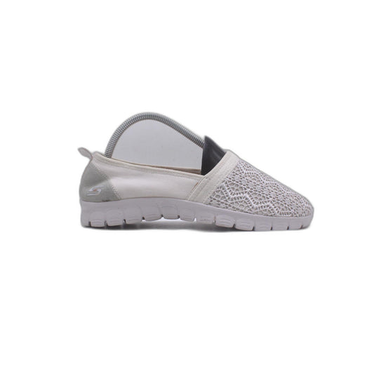 Skechers Ladies' Gray Summits Women's Slip-On Sneaker