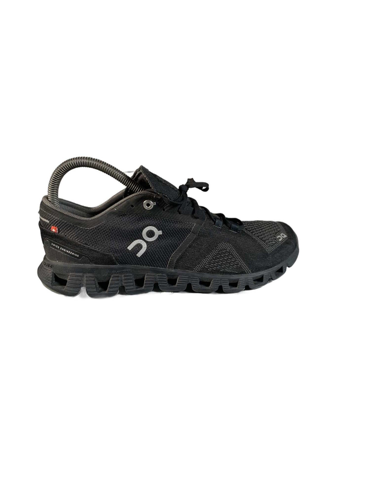 On Cloud X 3 in all-black Sneaker