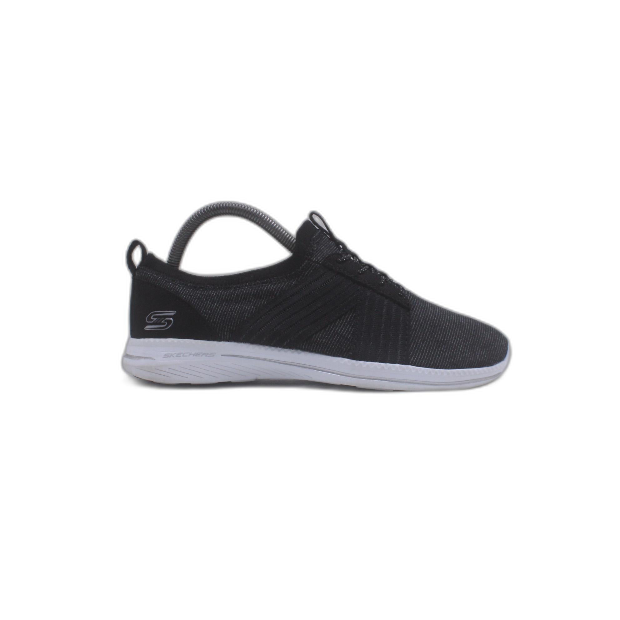 skechers air cooled memory foam black and white