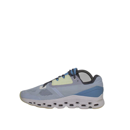On Running Cloudstratus running shoe
