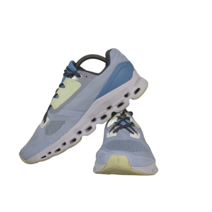 On Running Cloudstratus running shoe