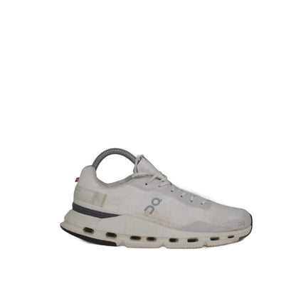 ON Women's Cloudnova Form Shoe
