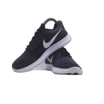 Nike Free RN Sneaker
