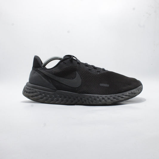 Nike Revolution 5 Black Sneaker