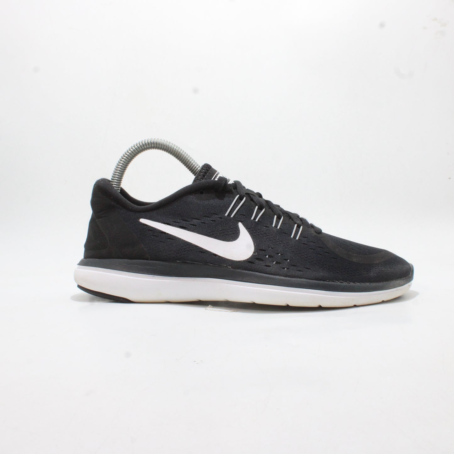 Nike Flex RN Black & White Women’sAthletic  Running Shoes