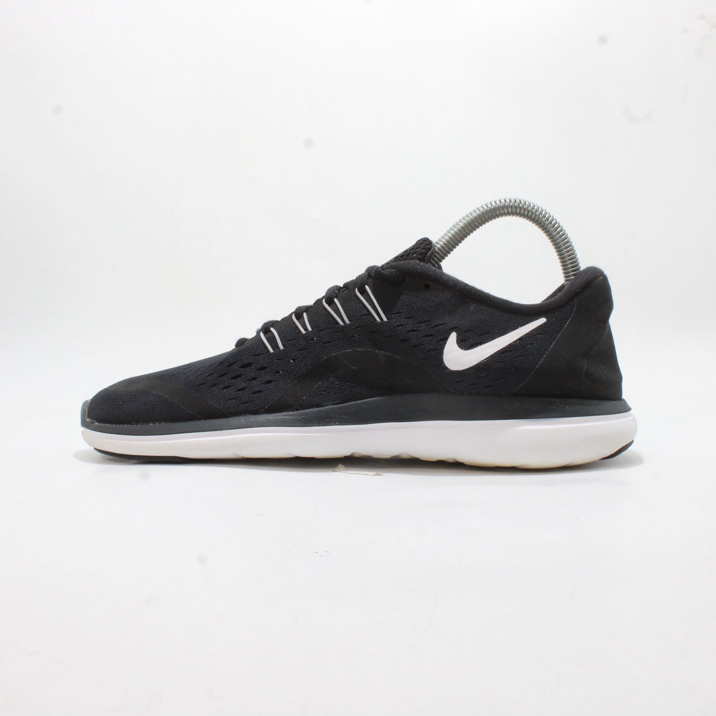 Nike Flex RN Black & White Women’sAthletic  Running Shoes