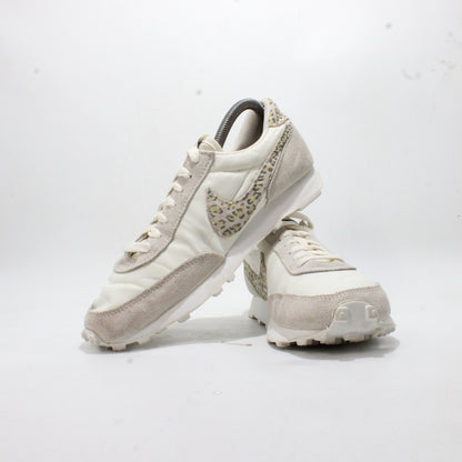 Nike Daybreak SE White Leopard Sail Sneakers