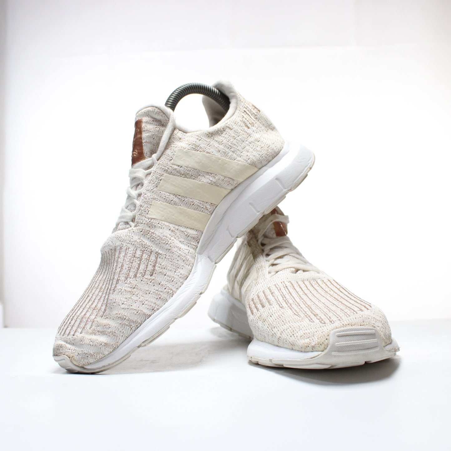 Adidas Swift Run Wmns 8 Copper Metallic White Knit Lace up Running Shoes