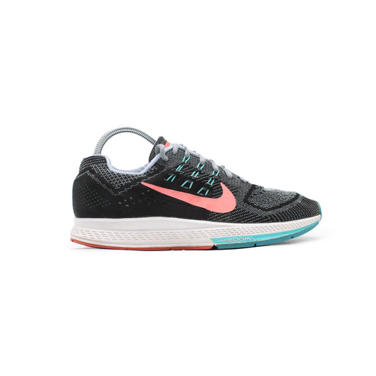 Nike Air Zoom Structure 18