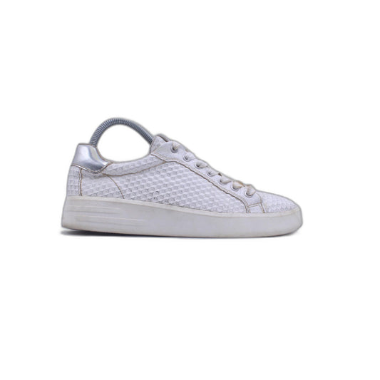 Tamaris White Casual Shoe