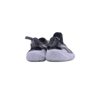 Nike Flex Runner 2 Road Running Sneaker