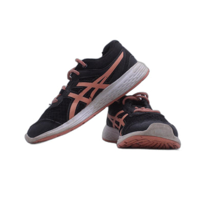 Asics IKAIA Black Kids Shoe