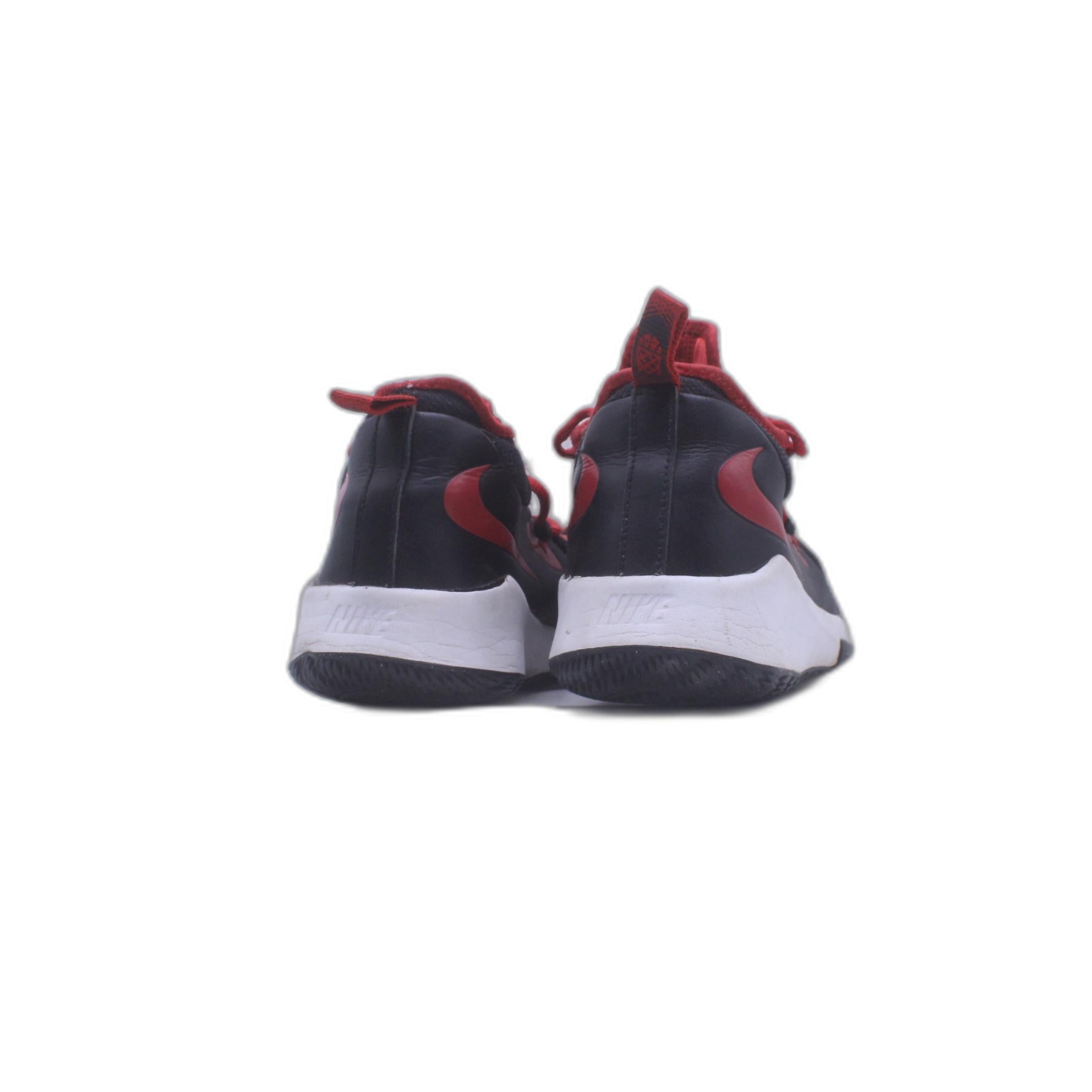 nike future court 2 basketball shoes
