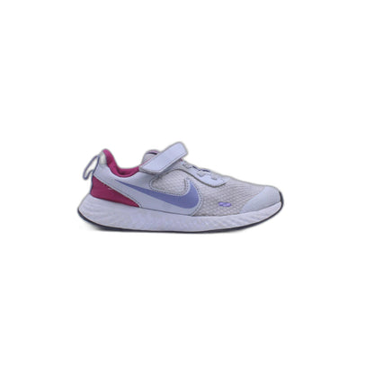 Nike revolution Sneaker