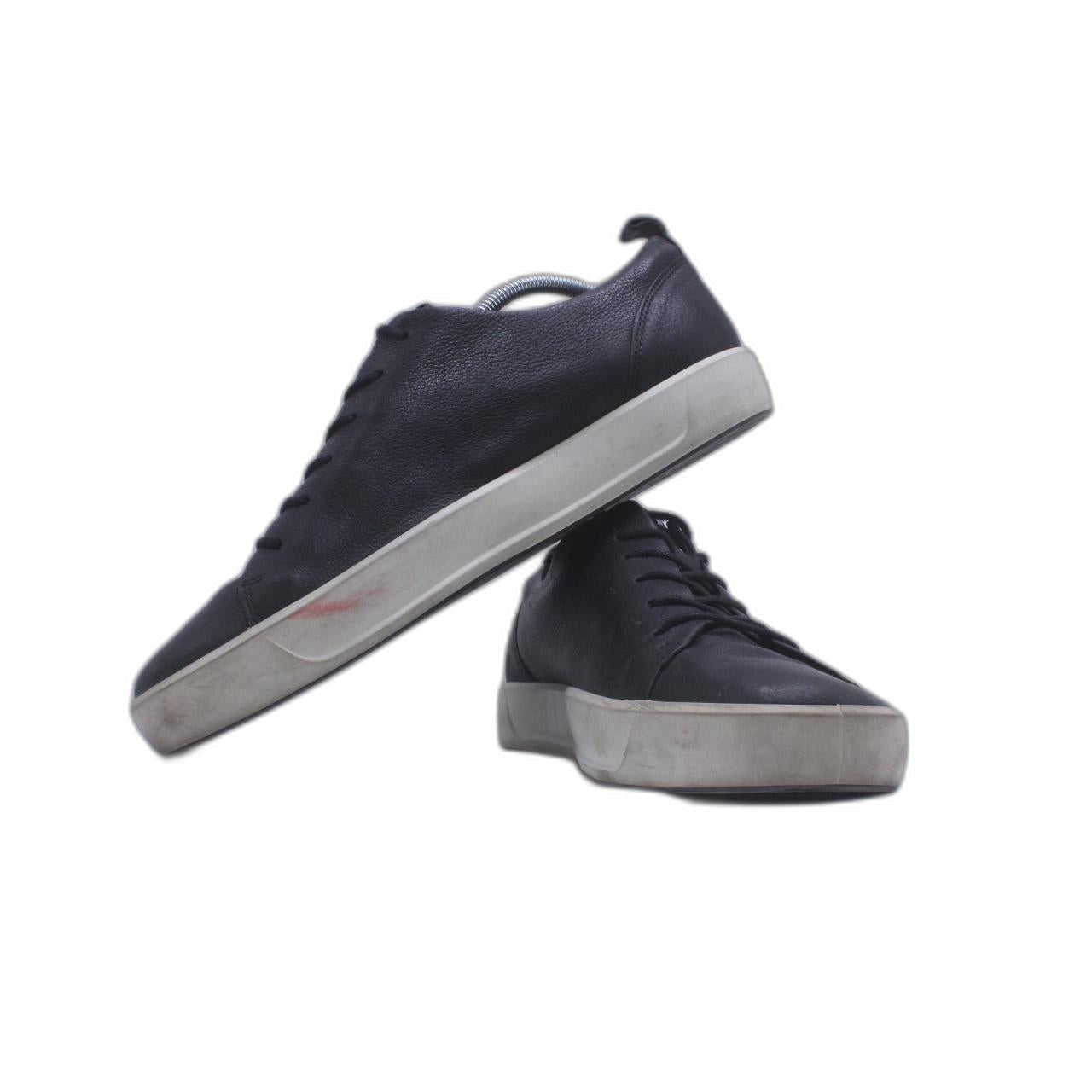 ECCO Soft 8 Leather Sneaker