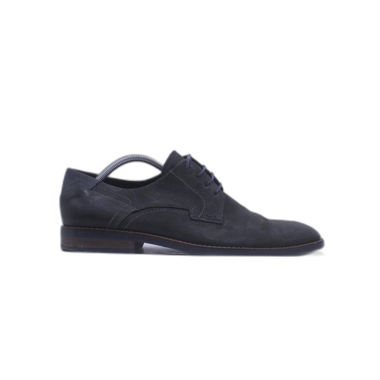 LLYOD Black Formal Shoe