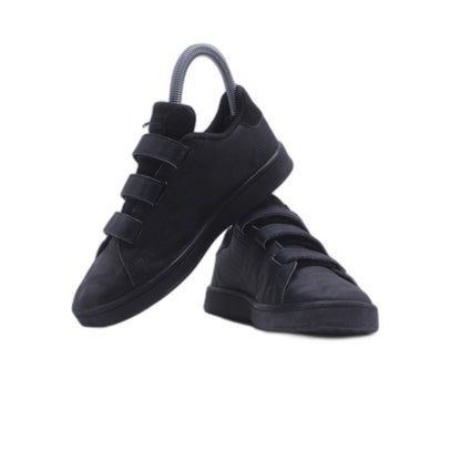 Adidas Black Sneaker