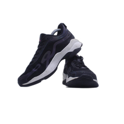 Move On  Infinity Triple Black Sneaker