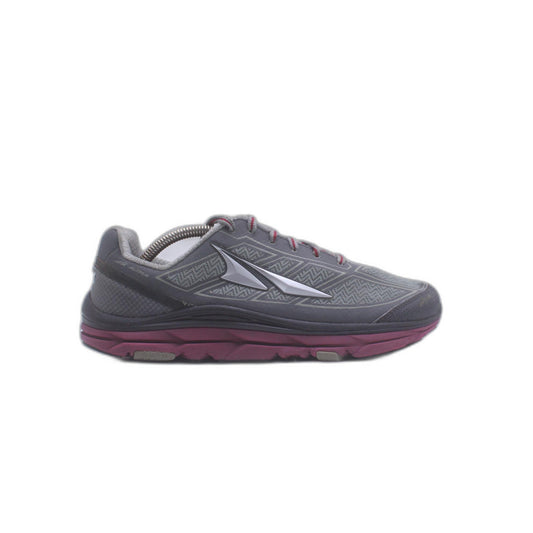 Altra Foot Shape Sneaker