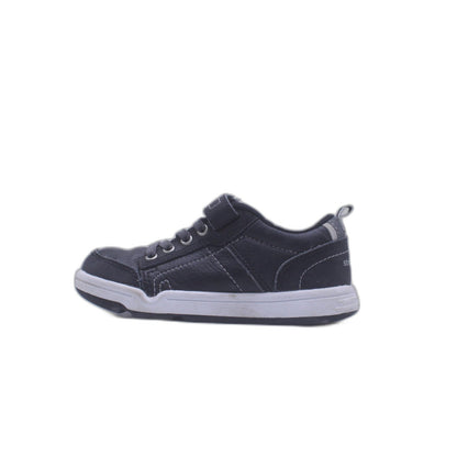 Stride Rite Kid Shoe