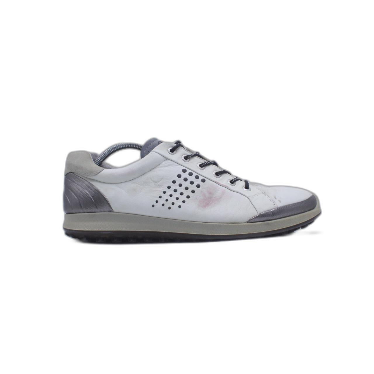 ECCO Natural Motion Shoe