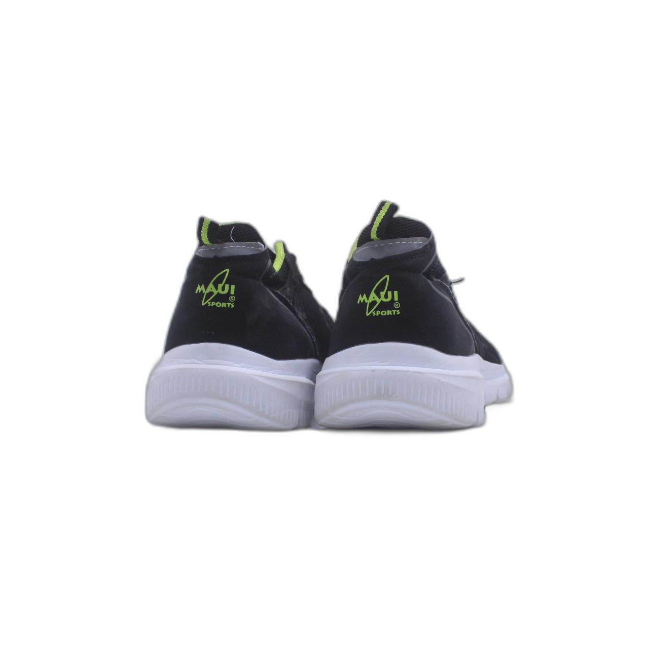 Maui Sports Black Sneaker
