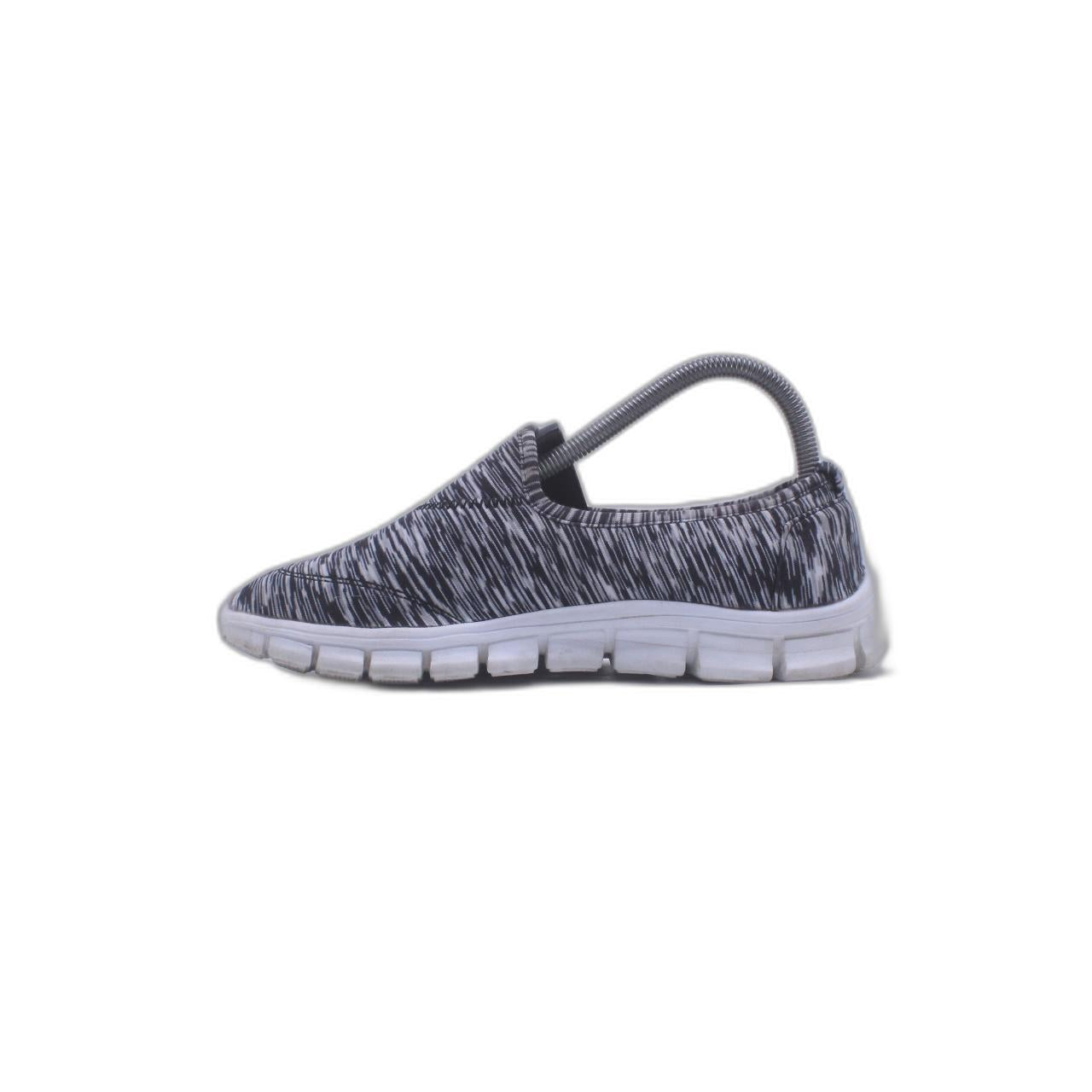 Women Gray Casual Shoe
