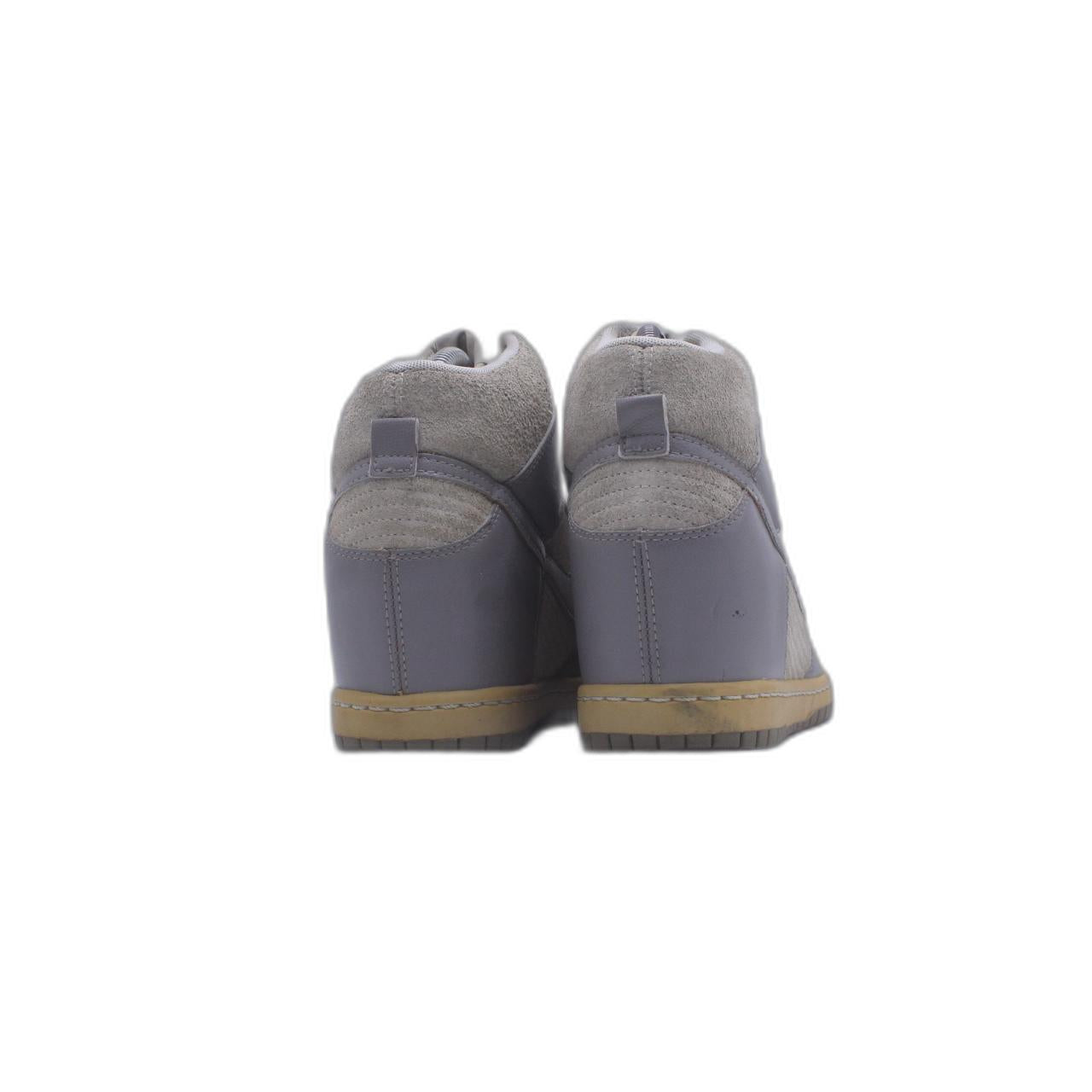 Jordan 1 Retro x Travis Scott Cactus Jack Velvet Sneaker