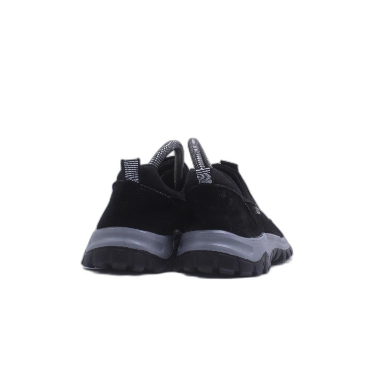 Sport Outdoor Black Shoe