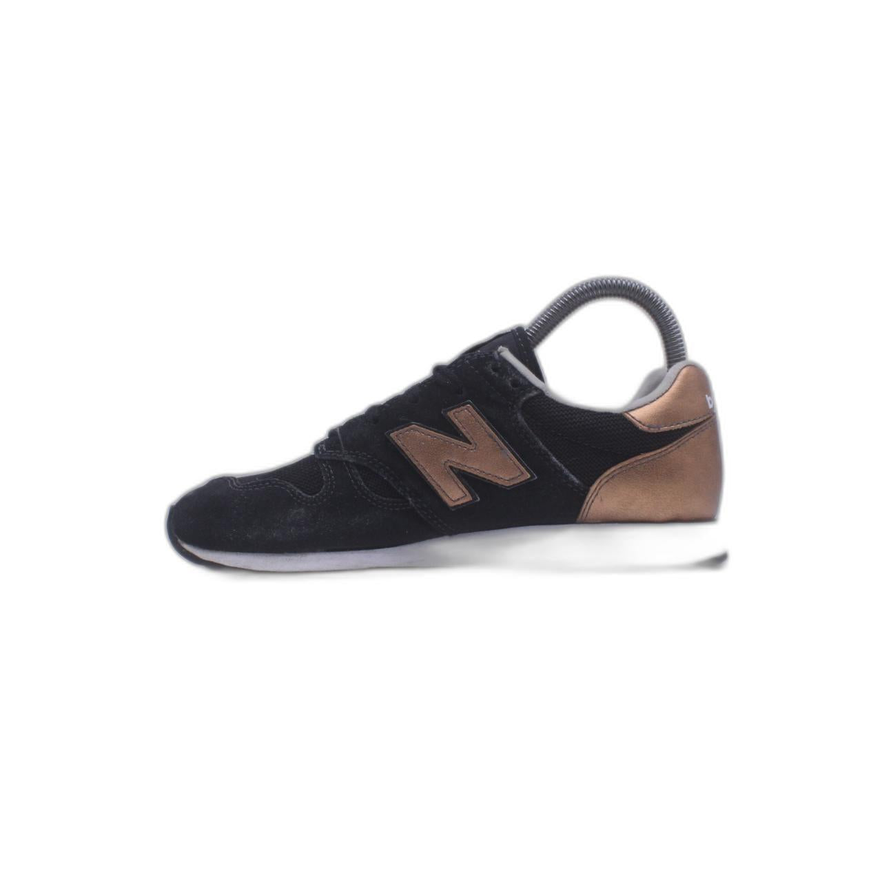 New Balance 520 Women's Black/ Copper Metallic Sneaker