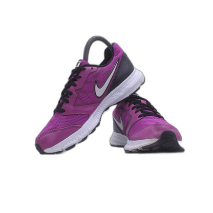 Nike Air Zoom Pegasus 33 Running Sneaker