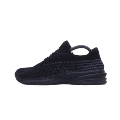 Cross Hatch Black Sneaker